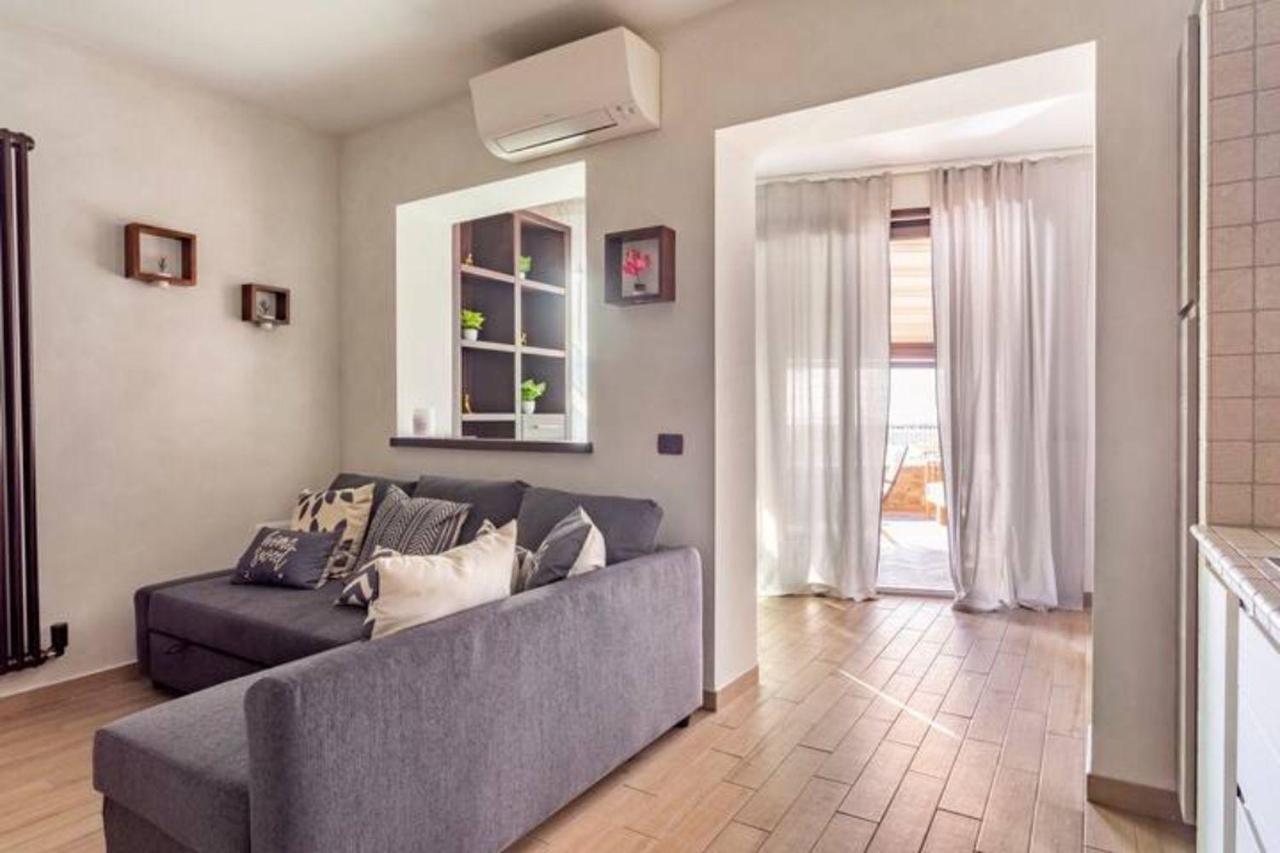 Old Lighthouse - Beach Apartment - Fiumicino Airport Buitenkant foto