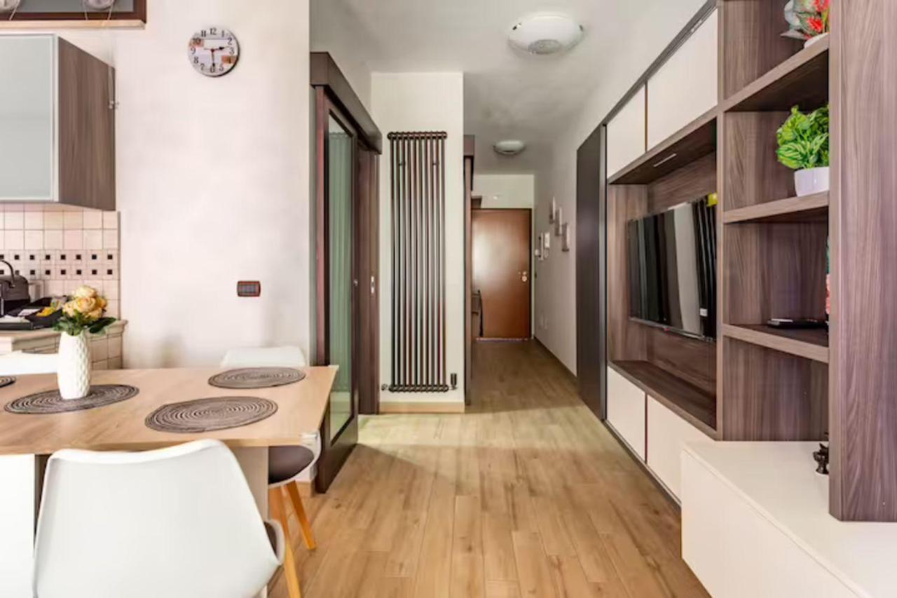 Old Lighthouse - Beach Apartment - Fiumicino Airport Buitenkant foto